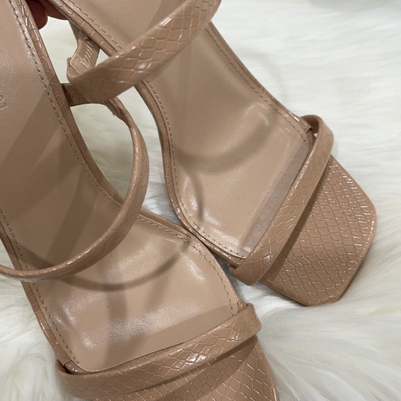 💜FOREVER 21 SHOES💜 - Picture 11 of 12